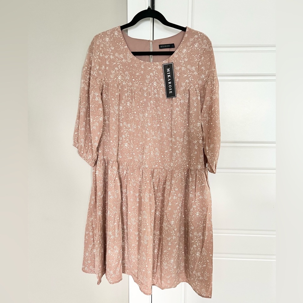 NWT MIKAROSE FLORAL DRESS